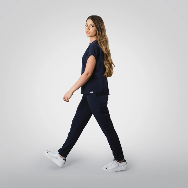 Costum medical bleumarin de damă Crumpler