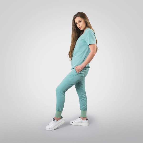 Costum medical verde de damă Okami