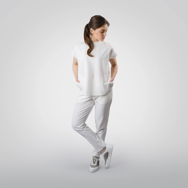 Costum medical alb de damă Crumpler