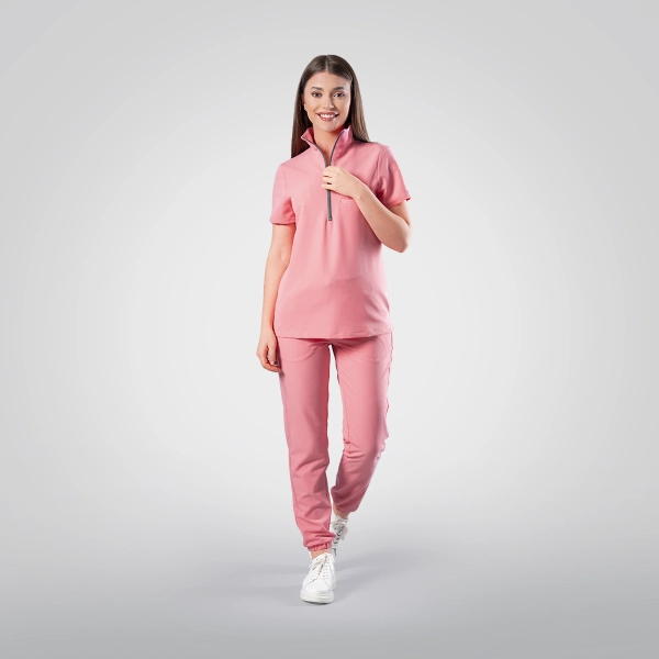Costum medical roz de damă Leia