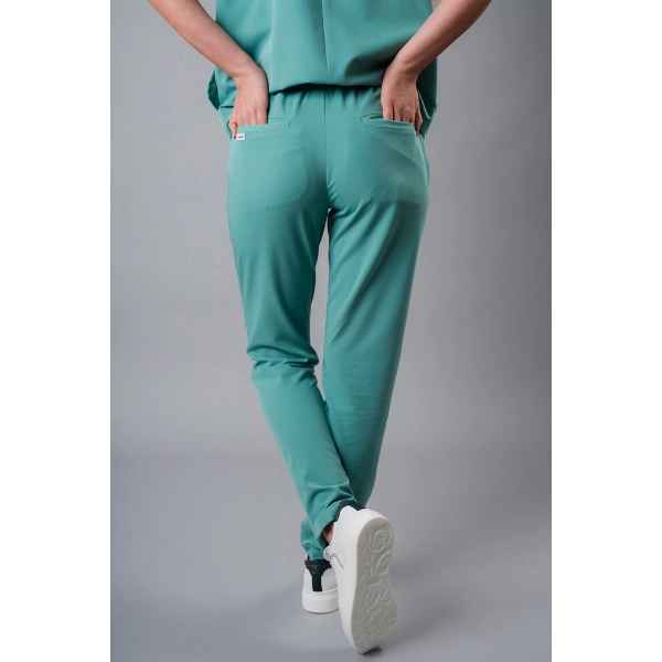 Pantaloni medicali verzi de damă Crumpler